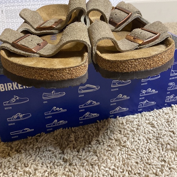 Birkenstock Arizonas, size Sz 40 regular - Picture 5 of 11